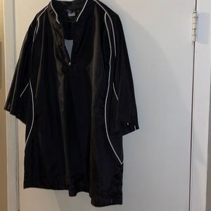 Mizuno light weight pull over